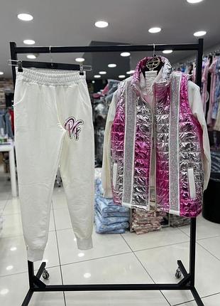 Крутий жіночий костюм