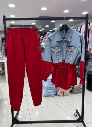 Жіночий костюм