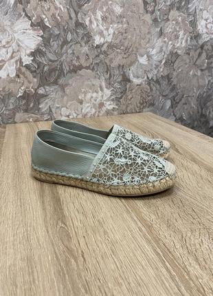 Valentino garavani туфлі мокасини еспадрильї еспадрільї