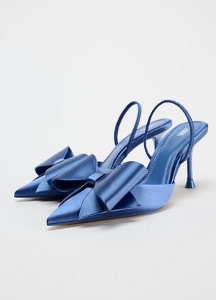 Атласные туфли женские синие с бантом zara new