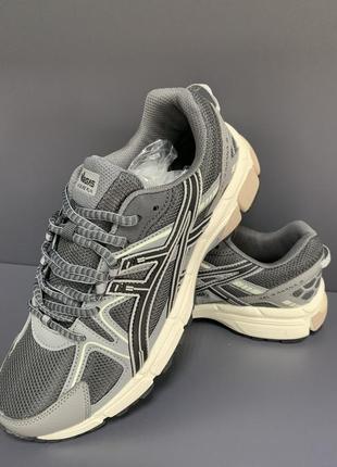 Кроссовки в стиле asics 5