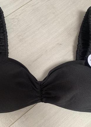 Вверх від купальника