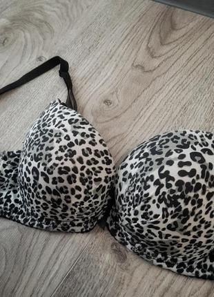 Бюстгальтер ,ліф