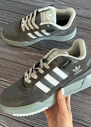 Кроссовки adidas мужские