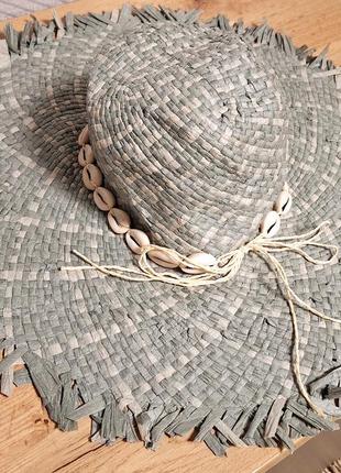 Плетена шляпка