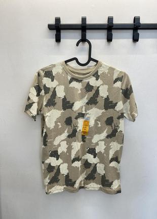 Футболка primark