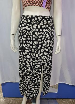 Жіноча легка спідниця