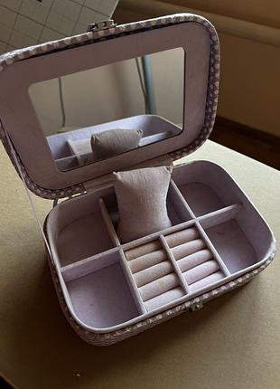 Шкатулка для прикрас, скринька