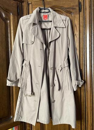 Светлый тренч