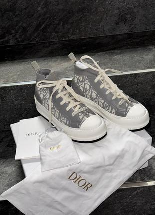 Кеди жіночі в стиле dior