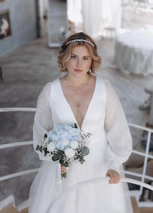 Эффектное свадебное платье в идеальном состоянии