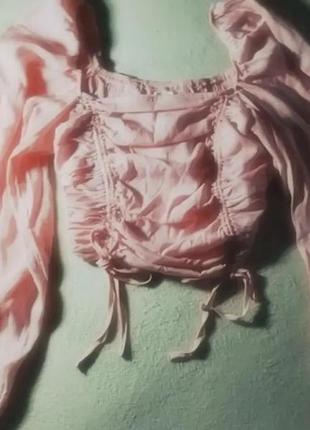 Розовый топ