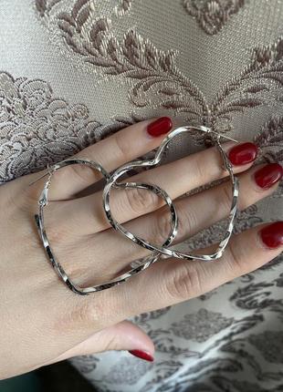 Серьги кольца сердечка