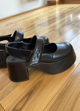 Обувь charles & keith