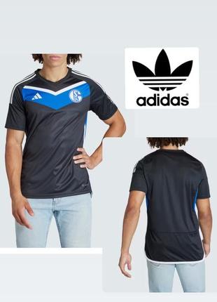 Футболка спортивна adidas