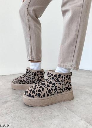 Угги с лео принтом