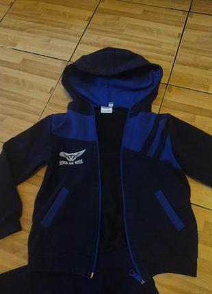 Спортивний костюм 2