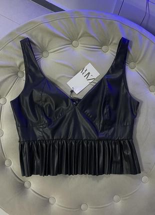 Кожаный топ zara