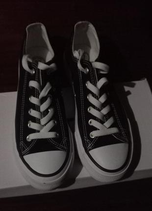 Жіночі кеди