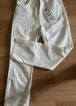 Джинсы zara
