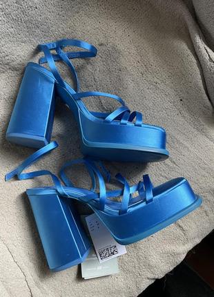 Сатинові босоніжки на платформі h&m