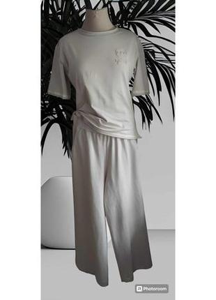 Женский трикотажный костюм