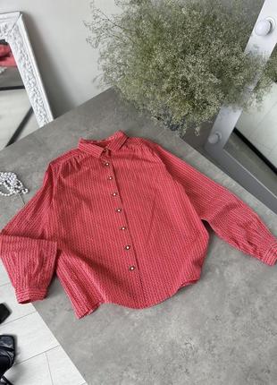 Червона сорочка
