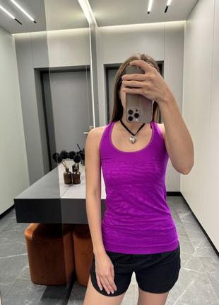 Спортивная майка из микрофибры для спорта