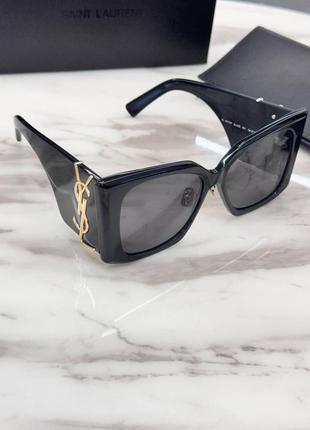 Окуляри в стилі ysl чорні об'ємні
