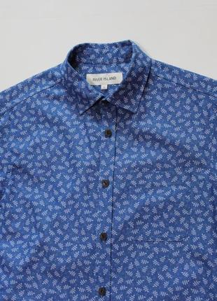 Классная приталенная шведка / тенниска с мульти-принтом от rivar island