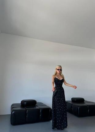 Нежное и романтическое платье в горошек