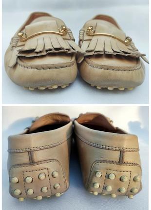 Мокасины tods с камнями тодс бежевые кожаные с пряжкой с брошкой tod's лоферы балетки...