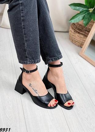 Черные кожаные босоножки на каблуке 37-41р код 4131