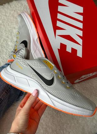 Nike кросівки