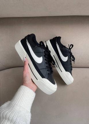 Жіночі кросівки nike court legacy lift