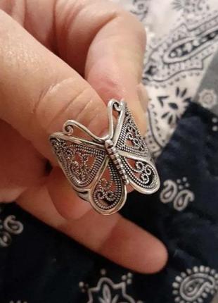 Серебристое кольцо в виде бабочки, размер универсальный
