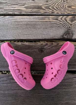 Рожеві крокси для дівчинки сабо аквашузи шльопанці crocs оригінал