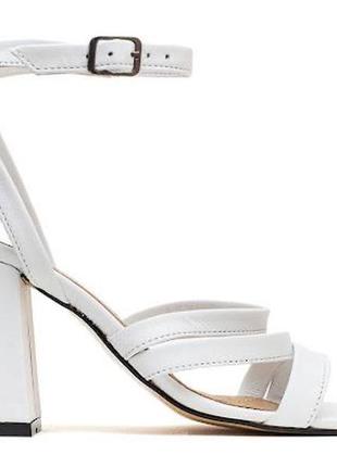 Босоніжки2 фото