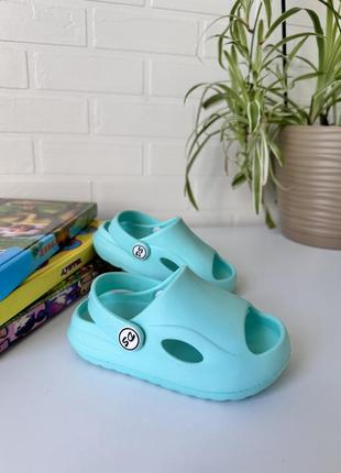 Крутые босоножки деткам, легкие и удобные