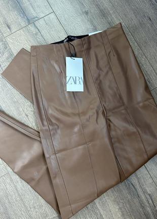 Шкіряні легінси zara