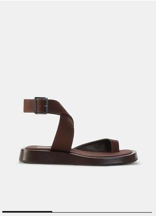 Сандалі gia/rhw