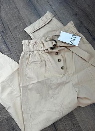 Брюки с ремнем zara