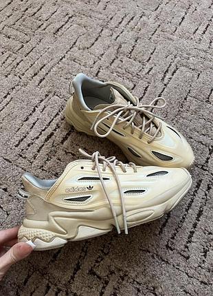 Кроссовки adidas