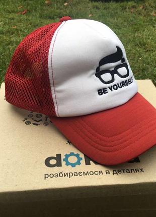 Бейсболка ,кепка,бангладеш.