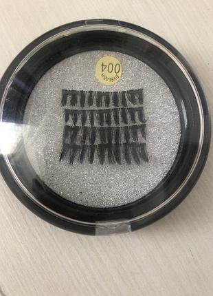 Вії на магнітах) 004