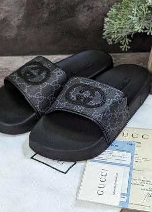Шльопанці у стилі gucci