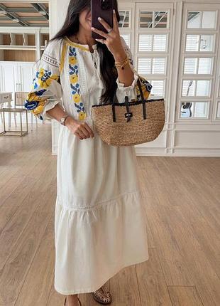 Сукня-вишиванка