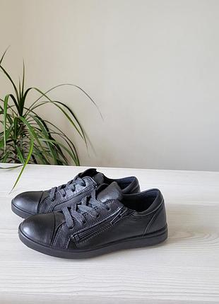 Туфлі шкіряні оригінал ecco  рр.30