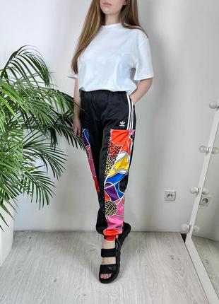 Штаны adidas