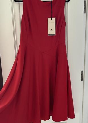 Новое женское платье